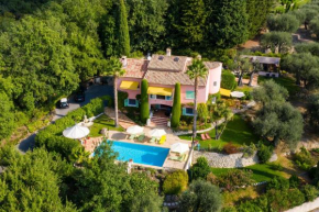 Гостиница Mas Du Roc Bed & Breakfast  Грасс